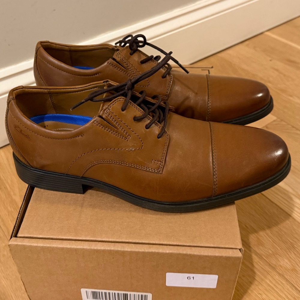 CLARKS men’s Whiddon Cap-Toe Oxfords Shoo